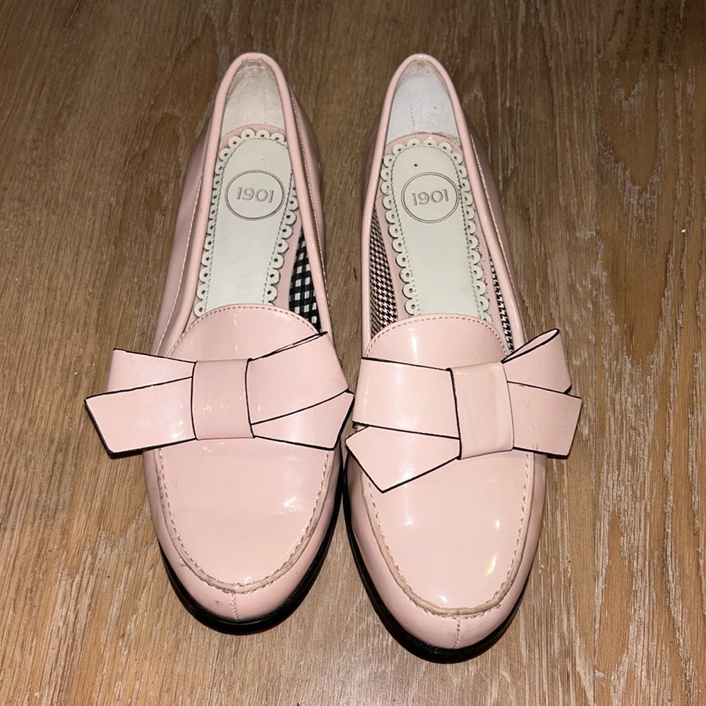 1901 leather loafer with bow